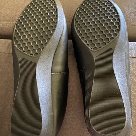 Basic Edition (Kmart) black flats - Picture 4 of 4